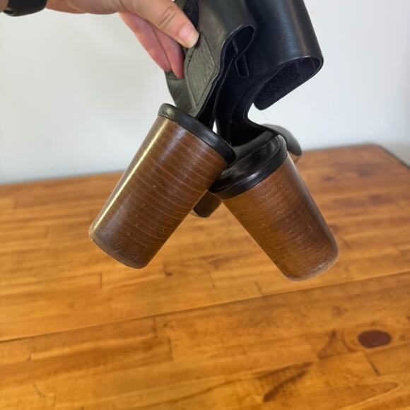 Vince Women's Faye Black Leather Peep Toe Ankle Strap Heels Size 8 - Picture 4 of 5